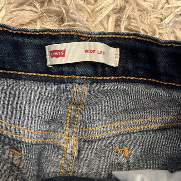 Levi’s wide leg. Girls 12. Adjustable waist. - Picture 2 of 6
